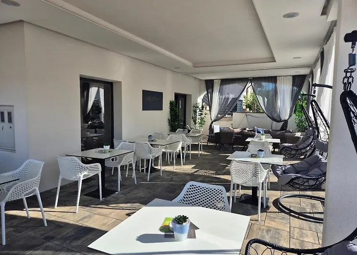 B&B Bloom Apartments